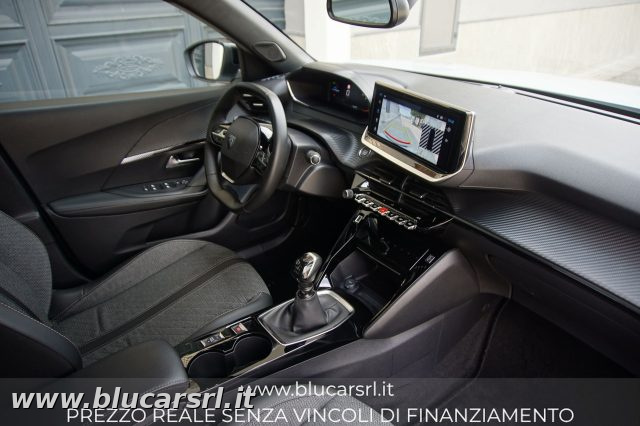 PEUGEOT 2008 usata 9