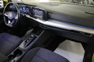 VOLKSWAGEN Golf Variant usata, con Climatizzatore