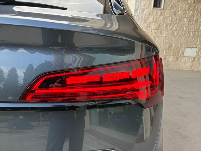 AUDI Q5 usata, con Sensori di parcheggio anteriori