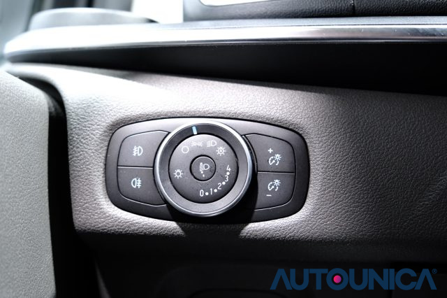 FORD Tourneo Custom usata, con USB
