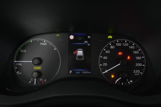 TOYOTA Yaris usata 6