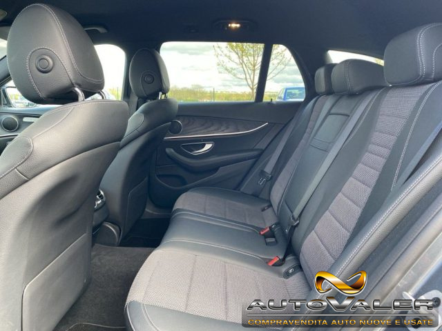 MERCEDES-BENZ E 200 usata, con Boardcomputer
