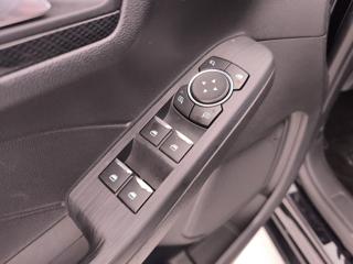 FORD Kuga usata, con Touch screen
