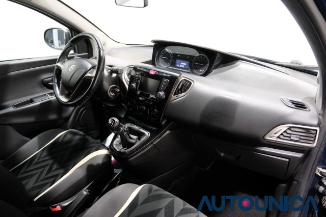 LANCIA Ypsilon usata 44