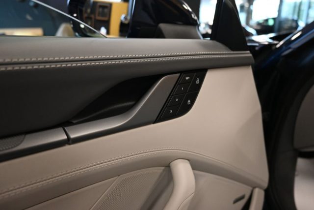 PORSCHE 992 usata 154