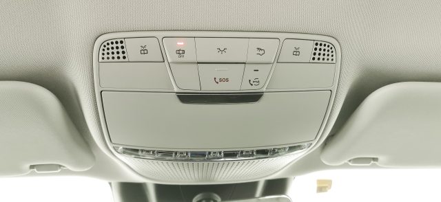 MERCEDES-BENZ E 300 usata, con Fari full-led