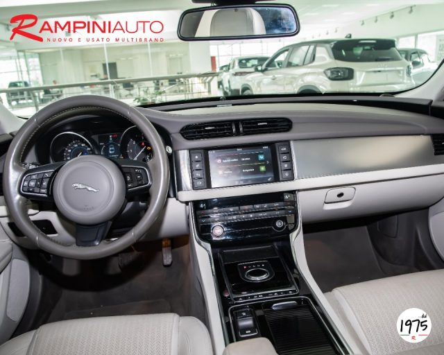 JAGUAR XF usata 13