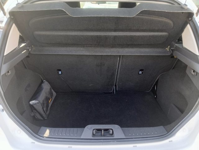 FORD Fiesta usata, con Controllo automatico clima