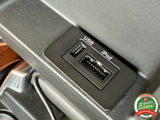 LAND ROVER Range Rover Sport usata, con Interni in pelle