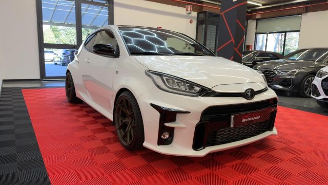 TOYOTA Yaris usata, con Airbag Passeggero