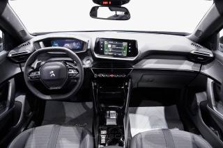PEUGEOT 2008 usata, con Vivavoce