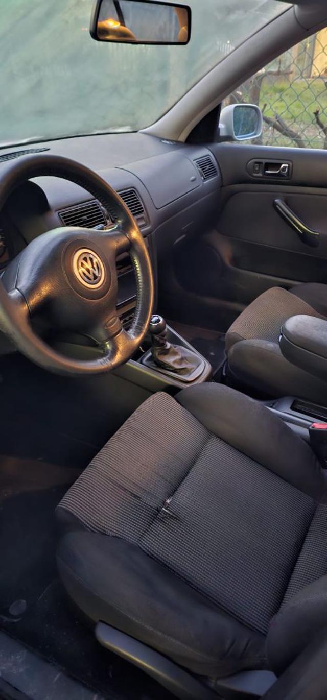 VOLKSWAGEN Golf usata, con Chiusura centralizzata