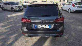 VOLKSWAGEN Golf Variant usata, con Autoradio