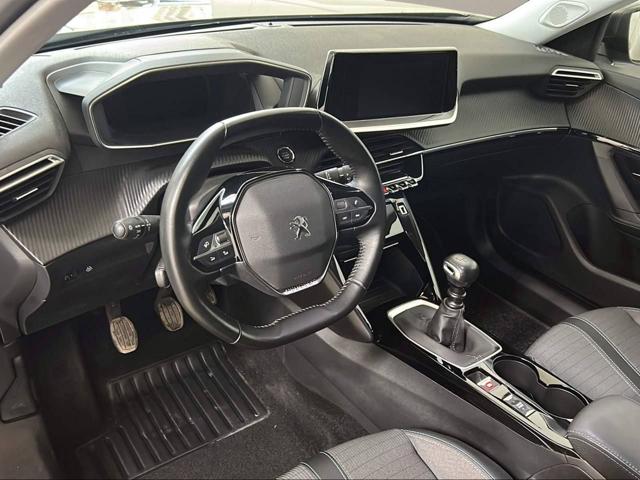PEUGEOT 2008 usata, con Park Distance Control
