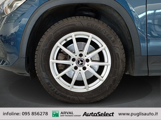 MERCEDES-BENZ GLA 200 usata, con Sedile posteriore sdoppiato