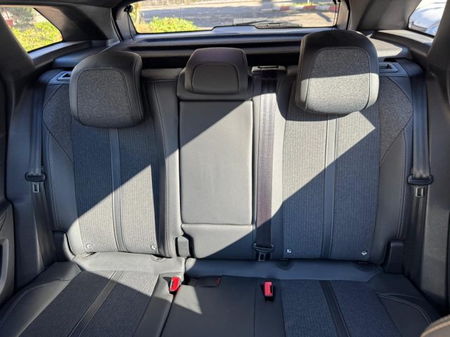 PEUGEOT 3008 usata, con Sistema di navigazione