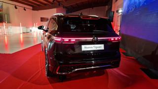 VOLKSWAGEN Tiguan usata, con Airbag laterali