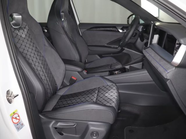 VOLKSWAGEN Tayron usata, con Volante multifunzione