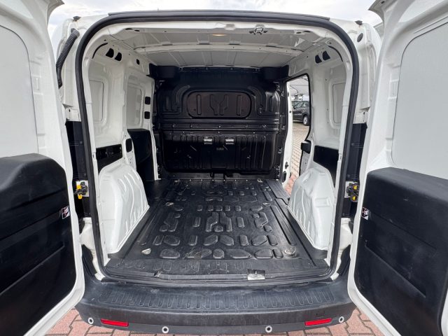 FIAT Doblo usata, con USB