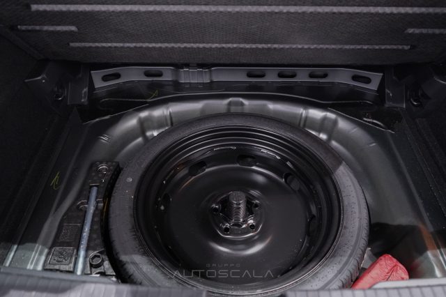 VOLKSWAGEN T-Roc usata 36