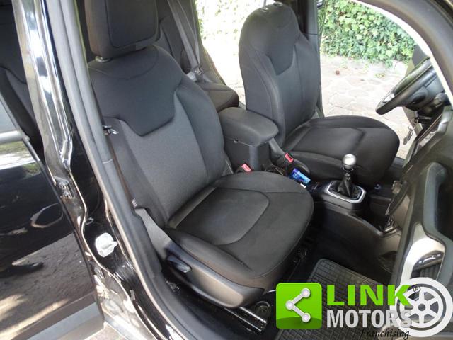 JEEP Renegade usata, con USB