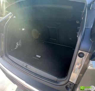 PEUGEOT 3008 usata, con Sistema di navigazione