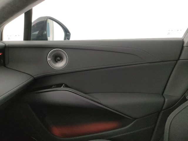 LOTUS Eletre usata, con Sistema di navigazione