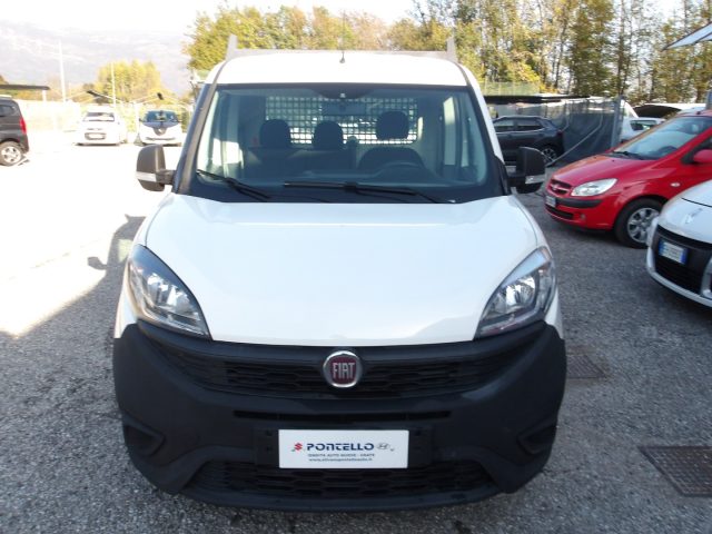 FIAT Doblo usata, con Gancio traino