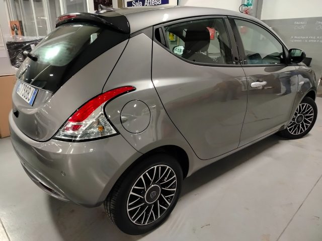 LANCIA Ypsilon usata, con ESP