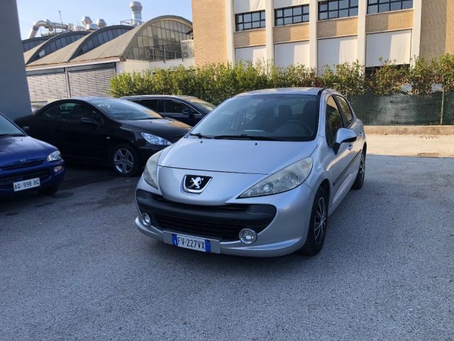PEUGEOT 207 usata, con ABS