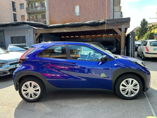 TOYOTA Aygo X usata, con Autoradio