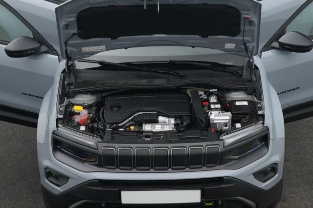 JEEP Avenger usata, con Alzacristalli elettrici
