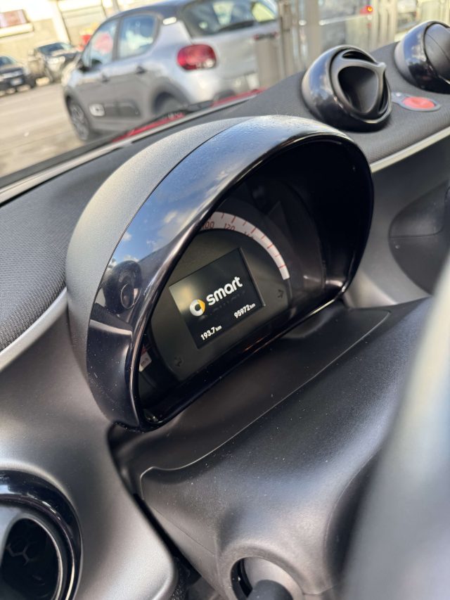 SMART ForTwo usata, con Volante multifunzione