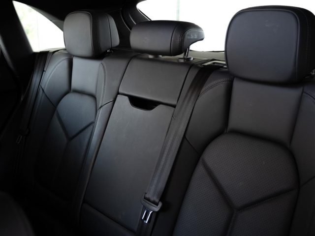 PORSCHE Macan usata 17
