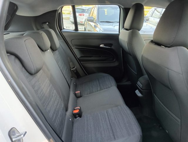 JEEP Avenger usata, con USB