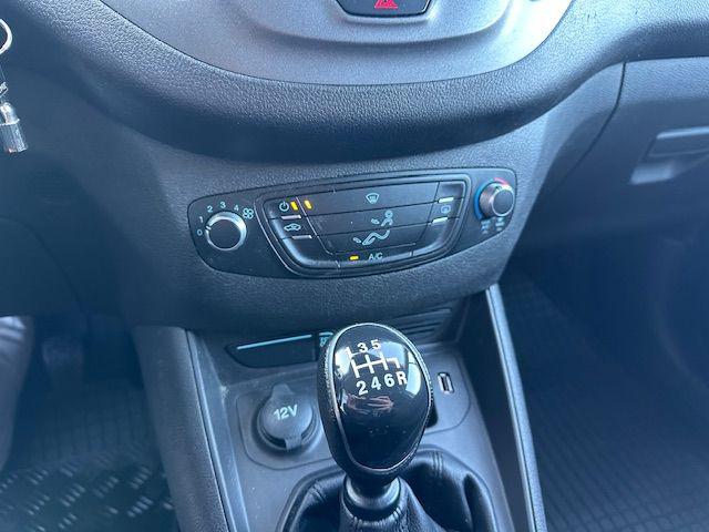 FORD Transit Courier usata, con USB