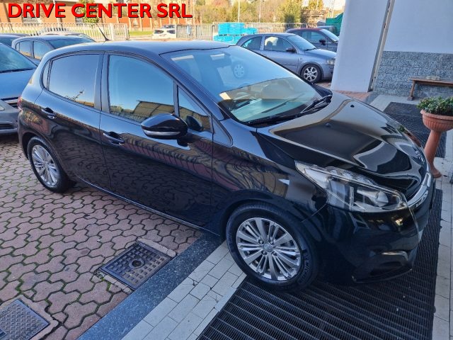 PEUGEOT 208 usata, con Alzacristalli elettrici