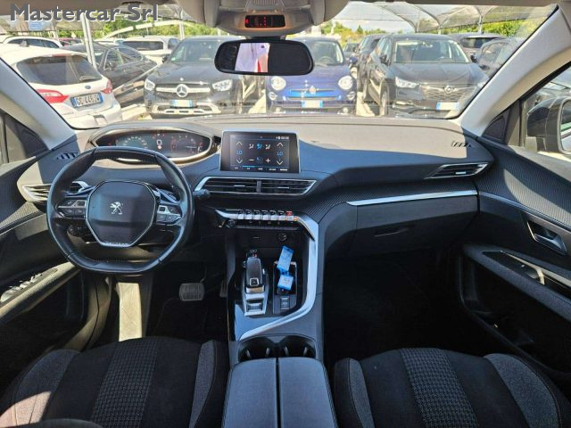 PEUGEOT 3008 usata, con Volante in pelle