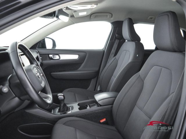 VOLVO XC40 usata 8