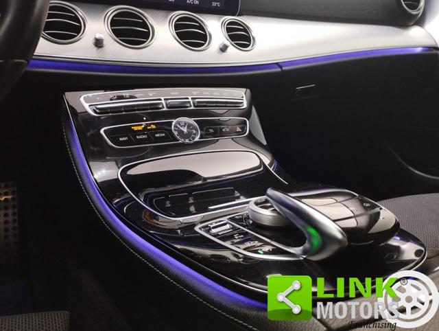 MERCEDES-BENZ E 220 usata 21