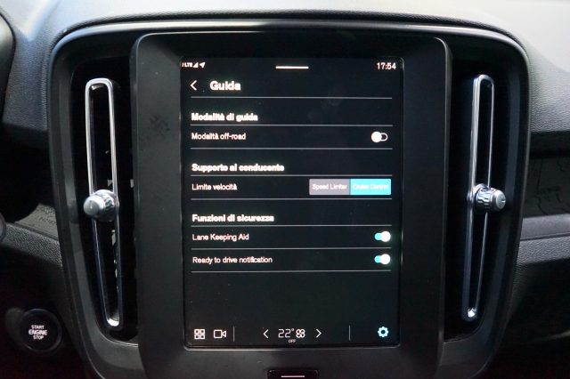 VOLVO XC40 usata, con ESP