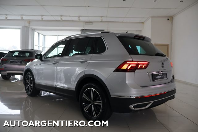 VOLKSWAGEN Tiguan usata, con Airbag laterali