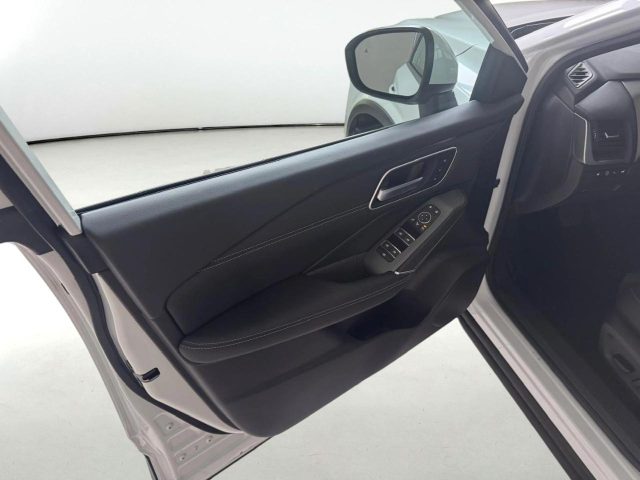 NISSAN Qashqai usata, con USB