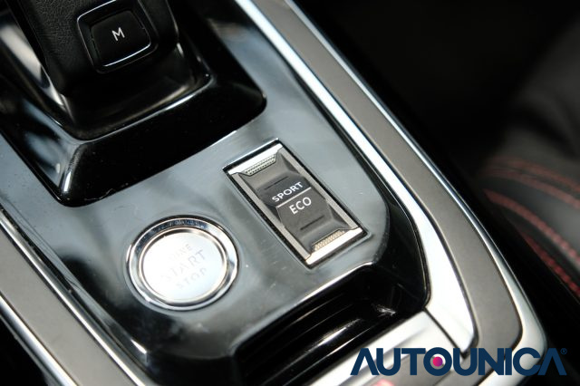 PEUGEOT 308 usata, con Isofix