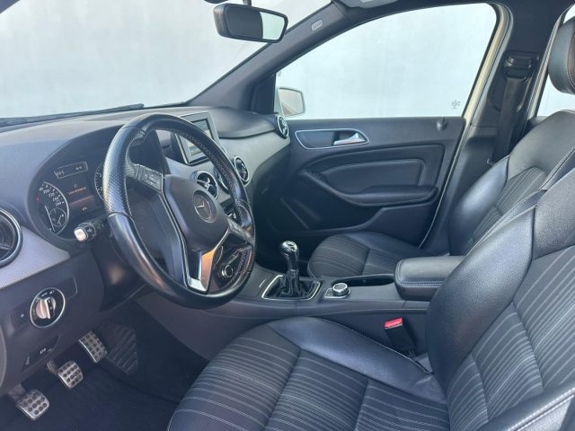 MERCEDES-BENZ B 200 usata, con Chiusura centralizzata
