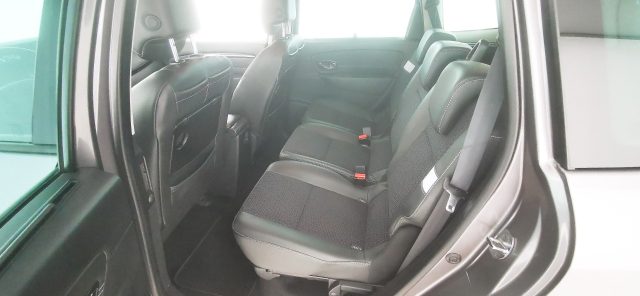 RENAULT Scenic usata, con Lettore CD