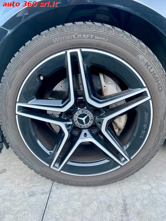 MERCEDES-BENZ C 200 usata, con Autoradio