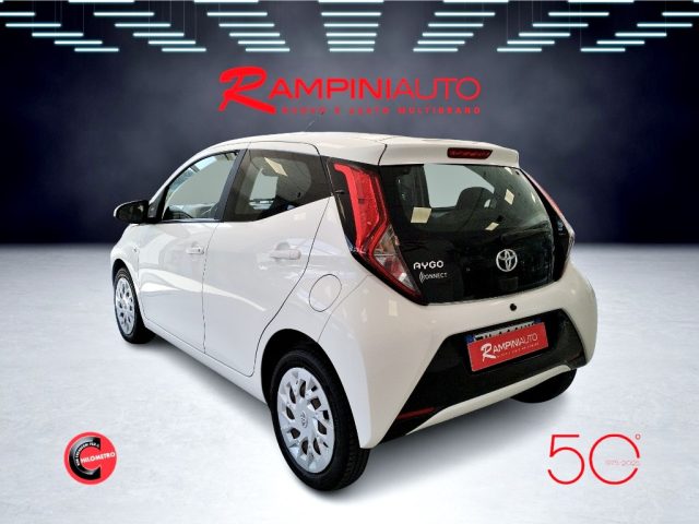 TOYOTA Aygo usata 9