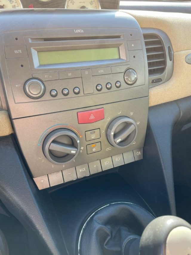LANCIA Ypsilon usata 9