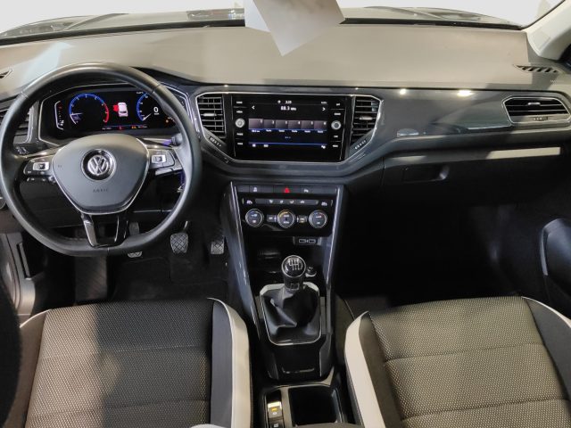 VOLKSWAGEN T-Roc usata 10